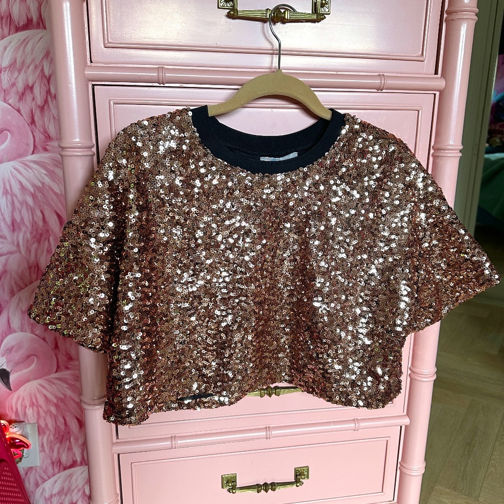 NWT Vici Bling Bling Sequin Gold Crop Top